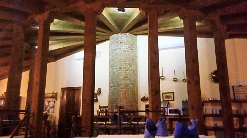 Hotel Rural Hosteria Fontivieja Losar De La Vera Bagian luar foto