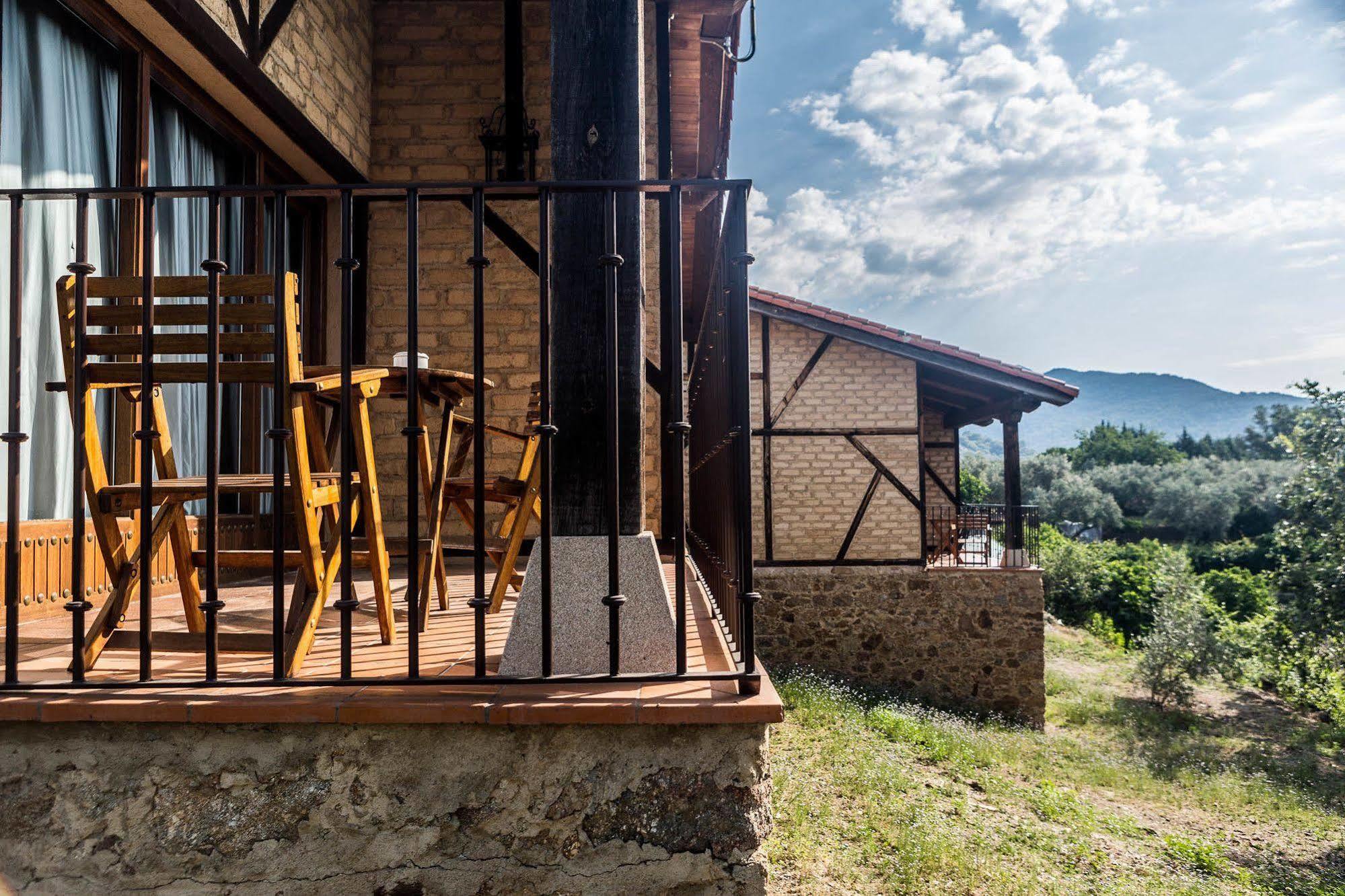 Hotel Rural Hosteria Fontivieja Losar De La Vera Bagian luar foto