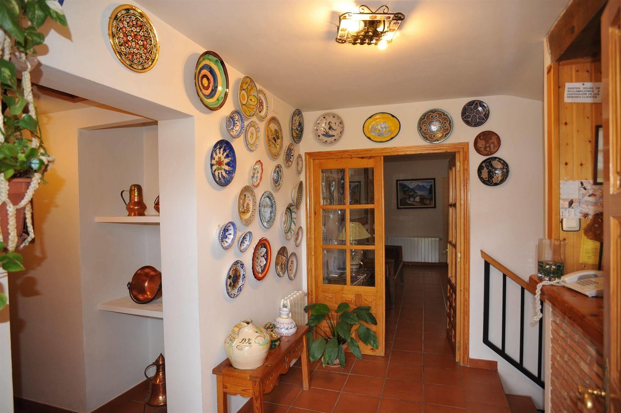Hotel Rural Hosteria Fontivieja Losar De La Vera Bagian luar foto