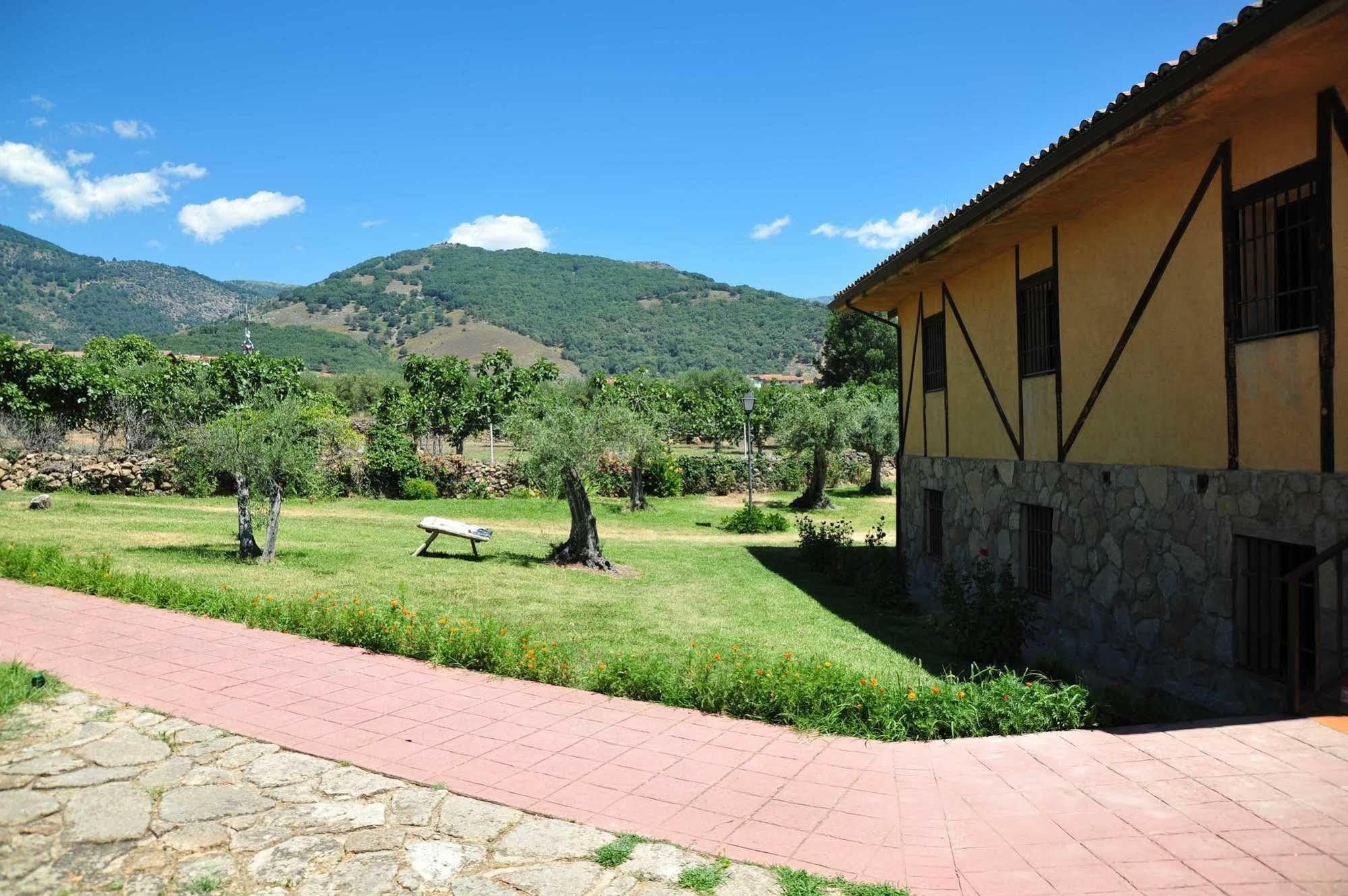 Hotel Rural Hosteria Fontivieja Losar De La Vera Bagian luar foto